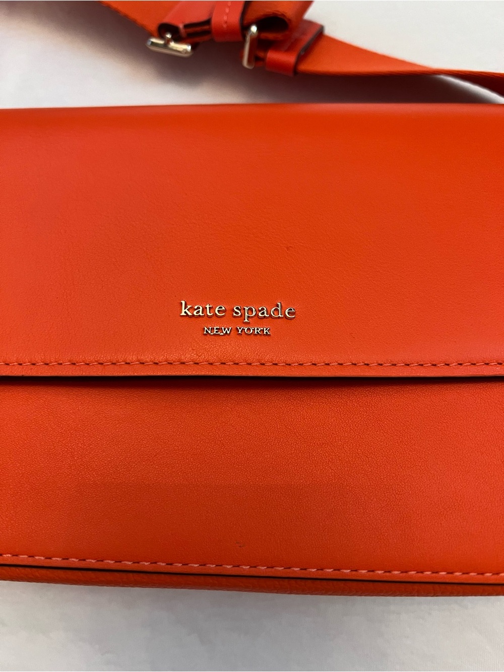 Kate Spade Buddie Smooth Leather
Shoulder Bag NWT - Picture 4 of 11